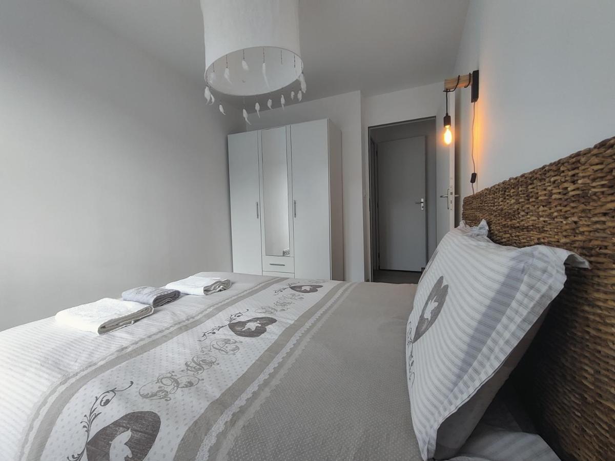 Appartement T3 Plume Hyper Centre D'Ernée Eksteriør billede